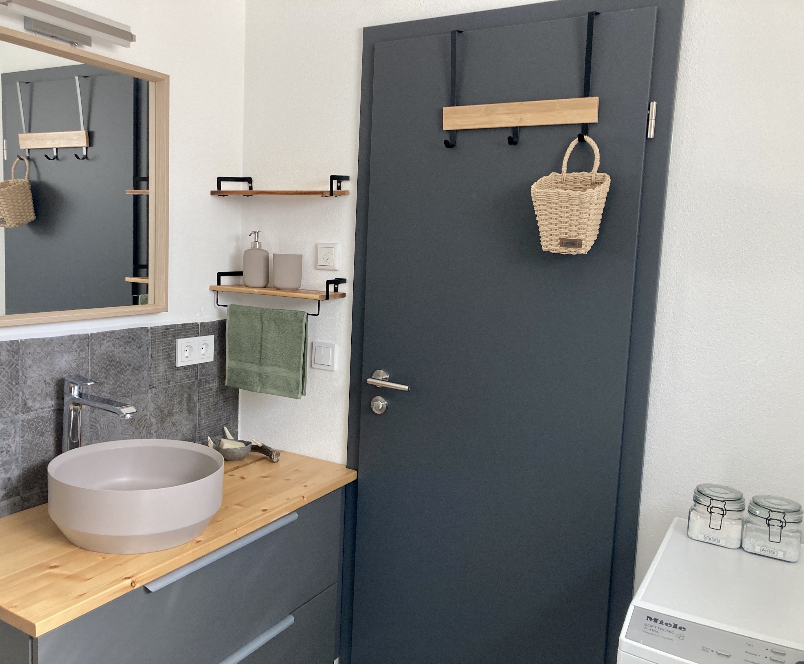 Waschmaschine im Badezimmer